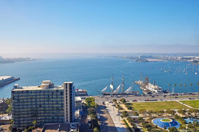 1388 Kettner Blvd, San Diego CA: https://media.crmls.org/mediaz/b5ebb817-cd28-45bb-a03e-90bfcdd37e9a.jpg