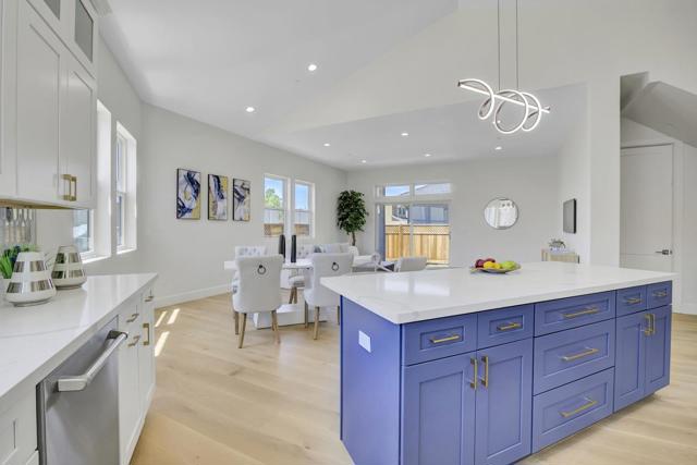 3805 Bobwhite Terrace, Fremont CA: https://media.crmls.org/mediaz/b5ebfc46-deda-4ff2-8de7-03c021ac3214.jpg