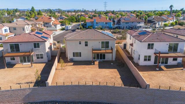 11318 Caminito Rodar, San Diego CA: https://media.crmls.org/mediaz/b5ec1e85-3eb5-459b-9fb6-811ae376c539.jpg