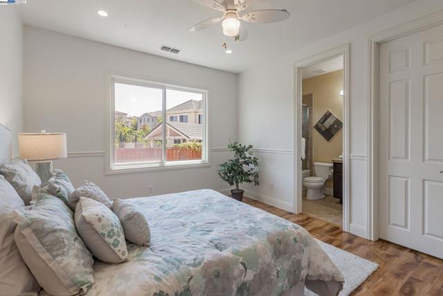 548 Wycombe Ct, San Ramon CA: https://media.crmls.org/mediaz/b5ecb49c-ef23-47c0-a51e-d97c02537d99.jpg
