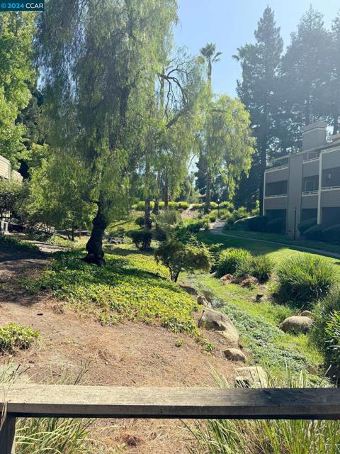 436 Eastgate Ln, Martinez, California 94553, 2 Bedrooms Bedrooms, ,2 BathroomsBathrooms,Condominium,For Sale,Eastgate Ln,41074650