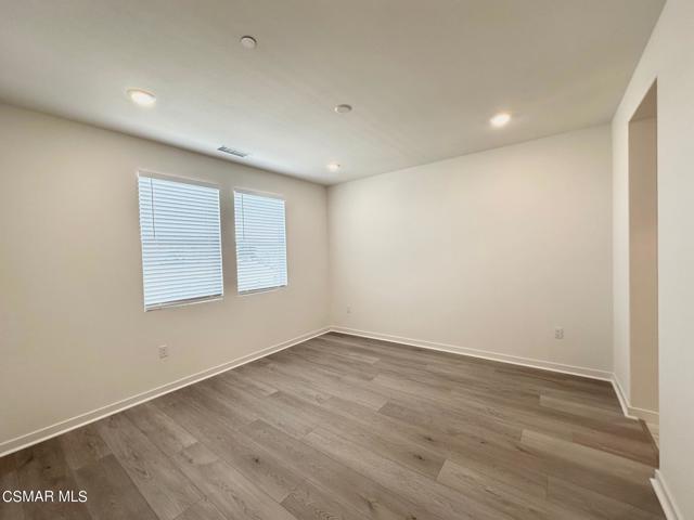 10726 Telegraph Road, Ventura CA: https://media.crmls.org/mediaz/b5eecfce-3ab2-4ffb-8be9-0e60450b44bb.jpg