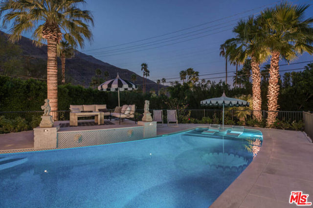 148 W Camino Descanso, Palm Springs, CA 92264
