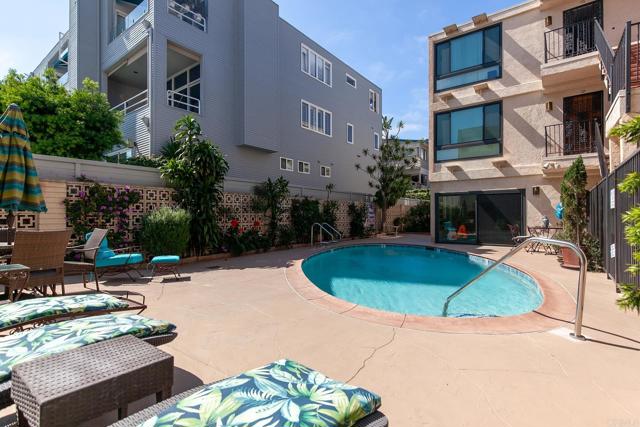 Detail Gallery Image 25 of 32 For 2915 Lawrence St. #8,  San Diego,  CA 92106 - 2 Beds | 2 Baths