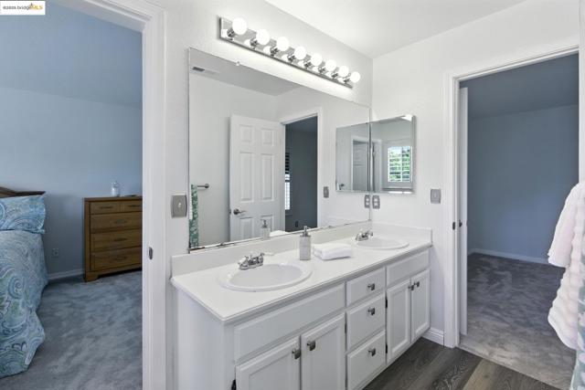 2201 Mark Twain Drive, Antioch CA: https://media.crmls.org/mediaz/b5f0818d-bf2d-4c76-8dc7-10eff95ffb4a.jpg