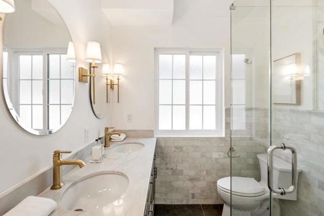 1476 Drake Avenue, Burlingame CA: https://media.crmls.org/mediaz/b5f0ee52-76bf-413b-bc62-3016540bbaf1.jpg