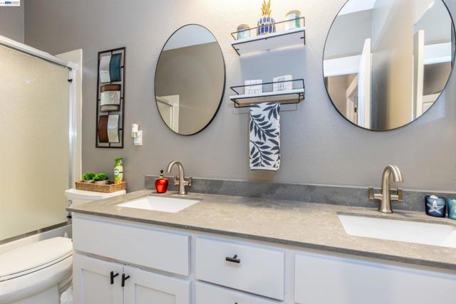 Image 20 of 46 For 228 1st St  