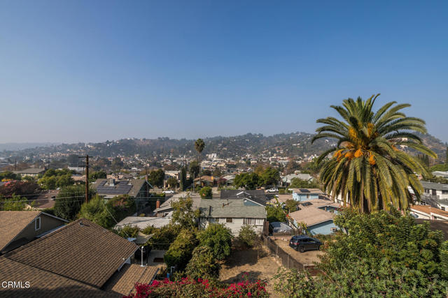 Detail Gallery Image 7 of 34 For 4507 Berenice Ave, Los Angeles,  CA 90031 - 3 Beds | 2 Baths