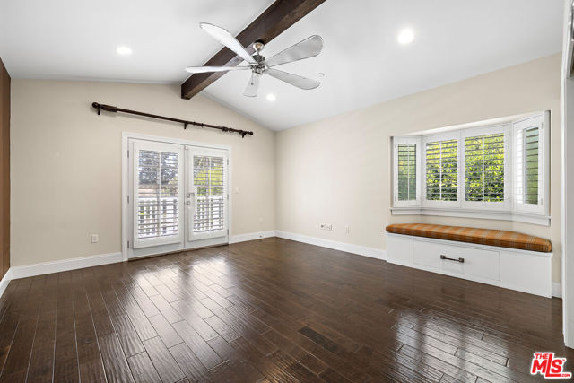 1147 Centinela Avenue, Santa Monica CA: https://media.crmls.org/mediaz/b5f3e8eb-e46c-4bad-b068-622bb591de3c.jpg