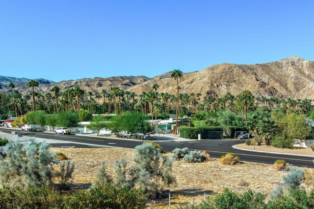 Image 29 of 32 For 71427 Estellita Drive