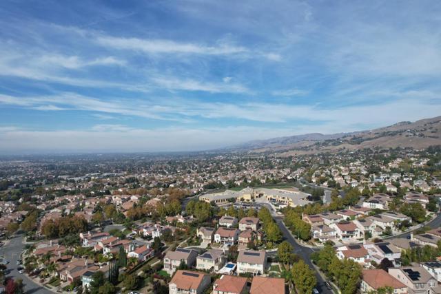 3823 Mosher Drive, San Jose CA: https://media.crmls.org/mediaz/b5f5620c-3a9f-4747-90ef-6974c5e8b210.jpg