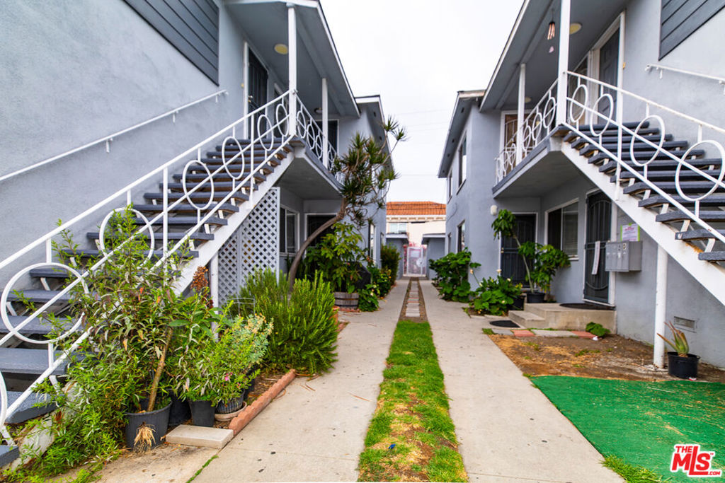 MLS #25548965 img 21