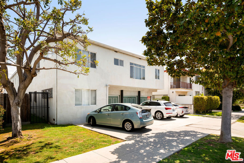 1235 10th Street #9