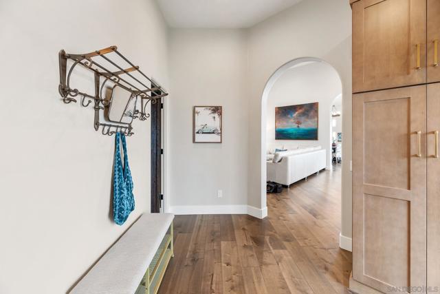 15484 Markar Rd, Poway CA: https://media.crmls.org/mediaz/b5f852c4-aec7-4edc-a7fc-9f87c6b20596.jpg