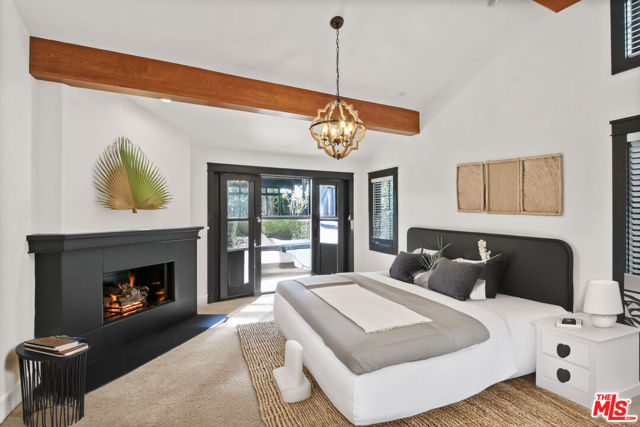 3553 Cody Road, Sherman Oaks CA: https://media.crmls.org/mediaz/b5f8fdb1-cc33-4906-8bf6-d2fdc17daf66.jpg