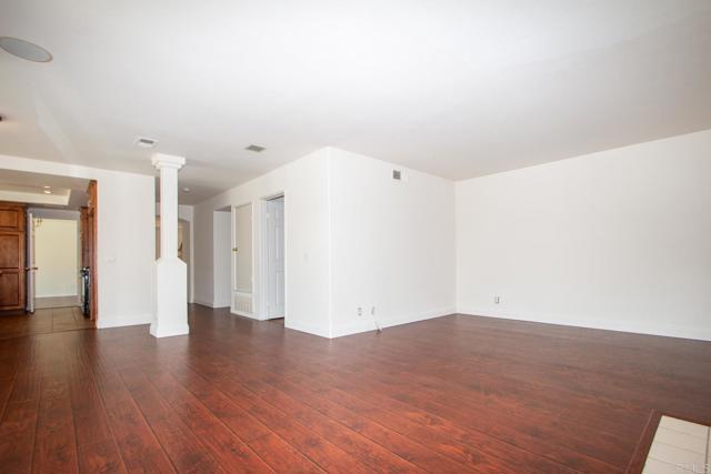 Detail Gallery Image 19 of 50 For 344 via Del Astro, Oceanside,  CA 92057 - 4 Beds | 2/1 Baths