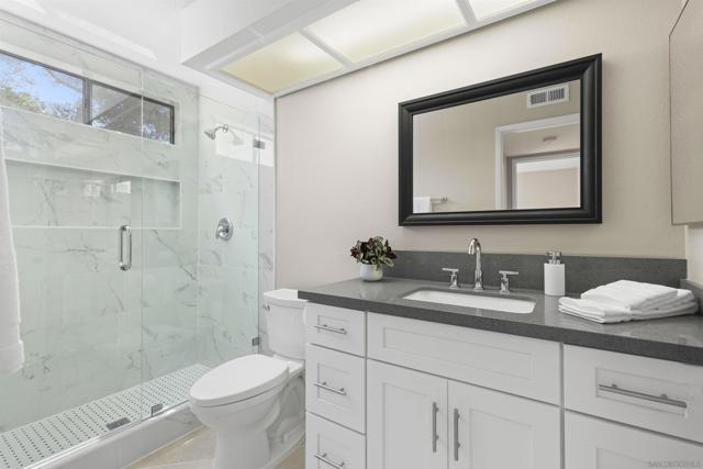 10785 Chinon Circle, San Diego CA: https://media.crmls.org/mediaz/b5fad7aa-ebaa-4e93-8764-6726b8c98f62.jpg