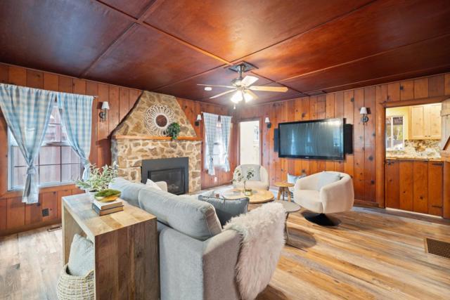 15765 Kings Creek Road, Boulder Creek CA: https://media.crmls.org/mediaz/b5fb924d-c998-4c3d-ad08-812849a2d0a3.jpg