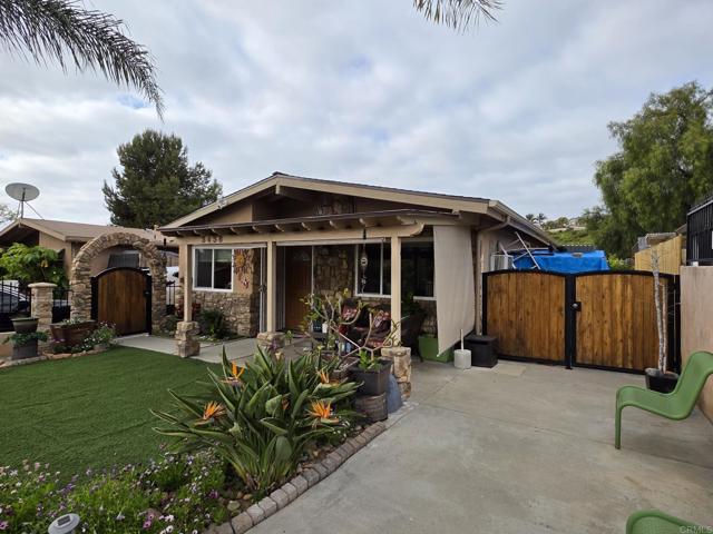 Detail Gallery Image 4 of 9 For 3438 De Leone Rd, San Marcos,  CA 92069 - 2 Beds | 1 Baths