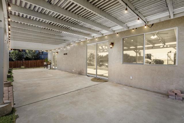 16579 Daza Dr, Ramona CA: https://media.crmls.org/mediaz/b5fd0829-90e8-4e62-9d65-65d5499d6193.jpg