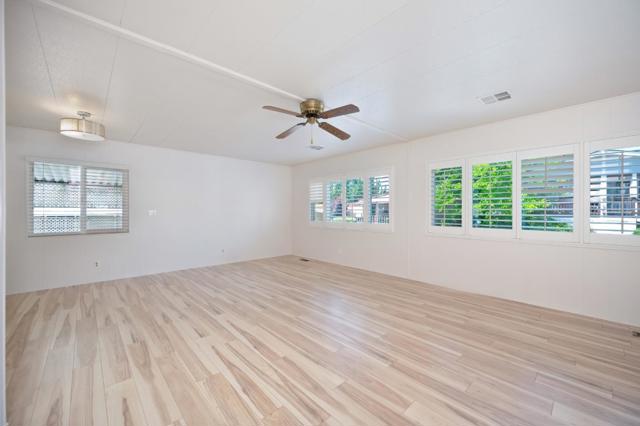 12339 Pepperwood, Auburn CA: https://media.crmls.org/mediaz/b5fd0af1-9704-4e58-87c3-7bf3b9632d40.jpg