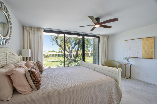 842 N Calle De Pinos, Palm Springs, CA 92262