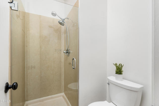 1850 Midvale Avenue, Los Angeles CA: https://media.crmls.org/mediaz/b5feca1d-4652-44a5-8ffa-5c591ecb758e.jpg