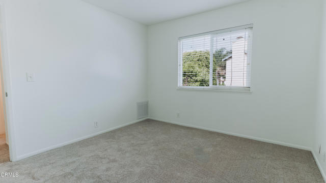 1020 Dunes Street, Oxnard CA: https://media.crmls.org/mediaz/b6002a84-fcb9-4872-ac10-b761e7ad45dc.jpg