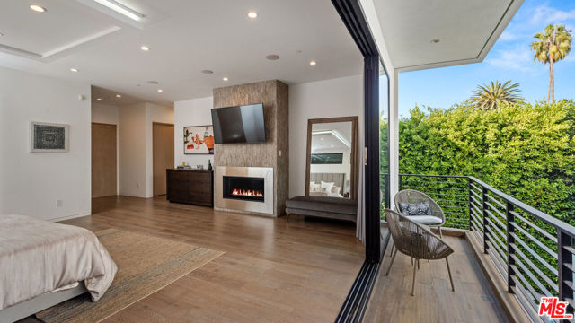 836 N Ogden Drive, Los Angeles CA: https://media.crmls.org/mediaz/b602baf9-7c30-46ec-9648-76fd3e77aa50.jpg