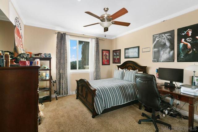 1566 Plantation Way, El Cajon CA: https://media.crmls.org/mediaz/b602c18a-7c43-45eb-8fad-cf2e33ba00d8.jpg