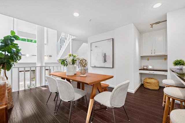 366 Sierra Vista Avenue, Mountain View CA: https://media.crmls.org/mediaz/b6041dd5-547e-48f2-b078-579192489296.jpg