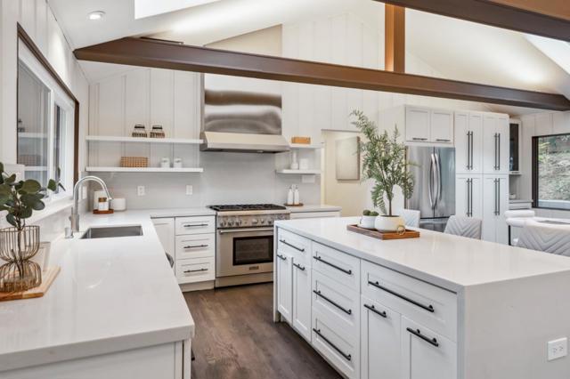 176 Los Trancos Circle, Portola Valley CA: https://media.crmls.org/mediaz/b6054c3e-8390-4a47-8877-c815b3f52ac0.jpg