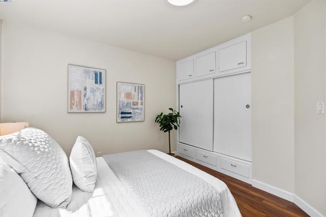 Image 16 of 27 For 24540 Margaret Dr