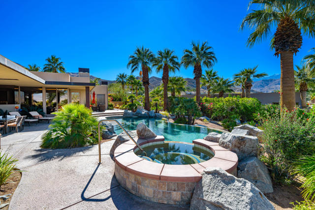 45 Mirada Circle, Rancho Mirage CA: https://media.crmls.org/mediaz/b6065258-21b9-4cf6-b5e1-e4e62d642d0f.jpg