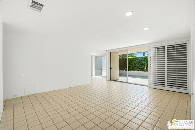 2515 N Whitewater Club Drive #A, Palm Springs, CA 92262