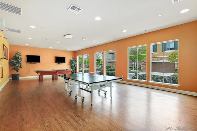 10653 Golden Willow, San Diego CA: https://media.crmls.org/mediaz/b606b090-a7ef-4672-87ec-7f39ec616da7.jpg