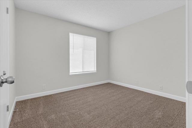 1631 Cherokee Drive, Salinas CA: https://media.crmls.org/mediaz/b60893c3-8869-445e-8534-c726b60ec1a8.jpg