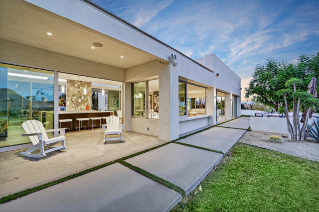 49120 Sunrose Lane, Palm Desert CA: https://media.crmls.org/mediaz/b609b90f-864d-4098-b06a-d40a6f9dfca4.jpg