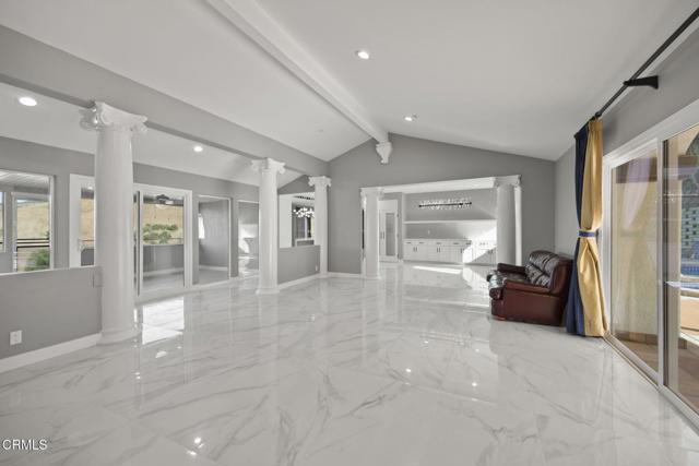 40 Saddlebow Road, Bell Canyon CA: https://media.crmls.org/mediaz/b609d57b-e532-4ef0-a94a-38fc05749af8.jpg