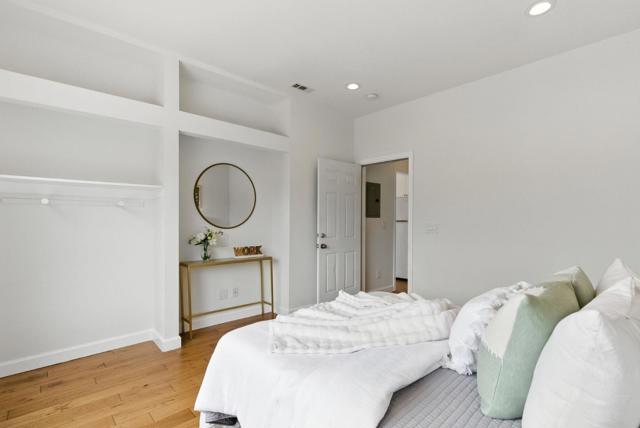 52 Eastwood Drive, San Francisco CA: https://media.crmls.org/mediaz/b609fd19-c02b-4338-bca5-d622485b54a5.jpg