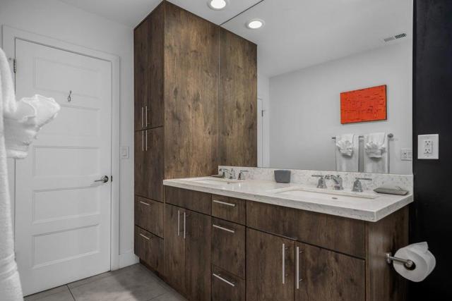 505 N Camino Real, Palm Springs CA: https://media.crmls.org/mediaz/b60a3ff0-5dee-41ed-96ee-f74a63711b14.jpg