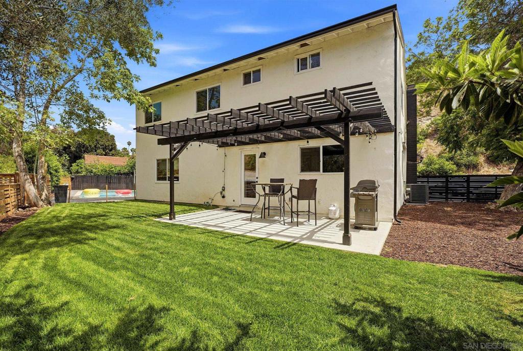 5476 Maisel Way - photo 2