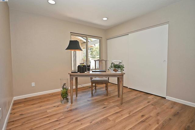 241 Belaire Ct, Danville CA: https://media.crmls.org/mediaz/b60ab105-d687-4361-aca2-44203ab4a4e0.jpg