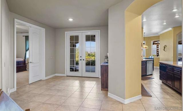 21100 Paseo Montana, Murrieta CA: https://media.crmls.org/mediaz/b60b3294-2b59-499f-b7e9-ffee7da9a4b6.jpg