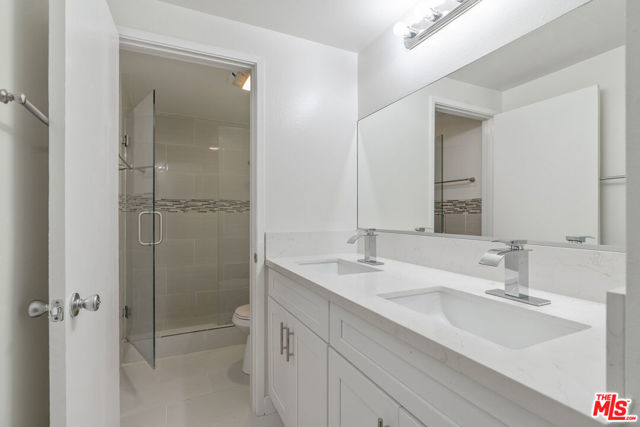 46 Eagle, Irvine CA: https://media.crmls.org/mediaz/b60be7c8-fe93-40ea-876d-8cad5df08ba8.jpg