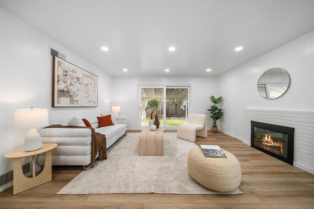 857 Peach Avenue, Sunnyvale CA: https://media.crmls.org/mediaz/b60be886-6f4c-4156-8605-7c285dbd5575.jpg