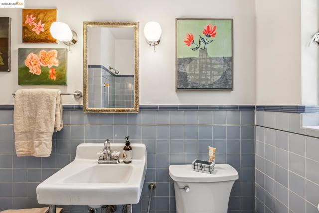 22574 6Th St, Hayward CA: https://media.crmls.org/mediaz/b60d06aa-d151-4175-93b0-f03f51c8ab93.jpg
