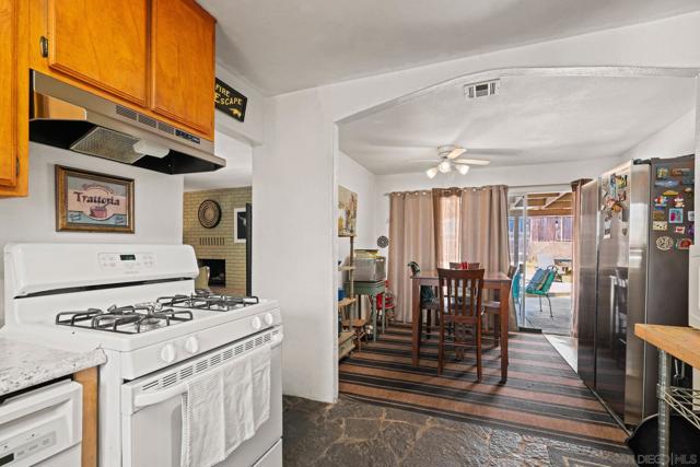 9530 Galston Drive, Santee CA: https://media.crmls.org/mediaz/b60d4767-fcc7-429f-a5db-9c5acc66033b.jpg