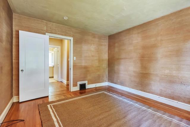 Image 34 of 54 For 1690 Castilleja Avenue