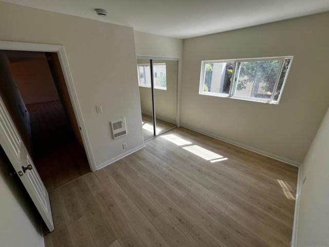 1927 Diamond St, San Diego CA: https://media.crmls.org/mediaz/b60e2fb3-efb0-457c-bb90-5795cf373bd4.jpg
